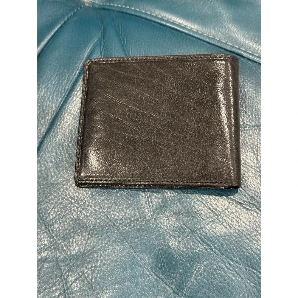 Men's Black Genuine Leather Bifold Wallet w/ Card Slots & ID Window Italy